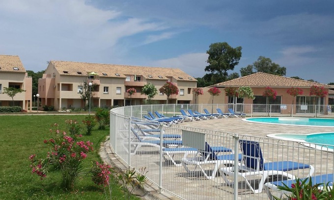 Santa-Maria-Poggio Apartment | APT with swimming pool close to sea and mountains