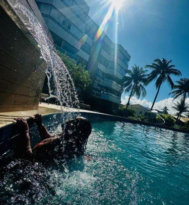 Pouso Alegre Buraquinho Apartment | Apto 2 quartos pé na areia com piscina Wi Fi e garagem em Vilas do Atlântico