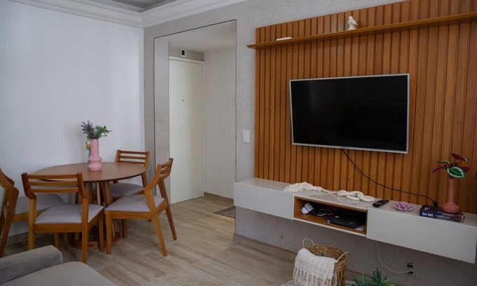 Jardim da Penha Apartment | Apto a 1km da Praia de Camburi com Wi-Fi e Ar cond
