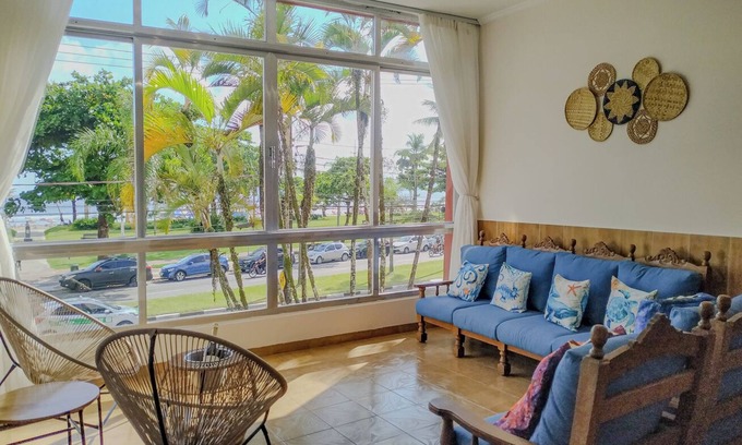 Embare Apartment | Apto completo no Embaré: Beira Mar | Ar | Garagem