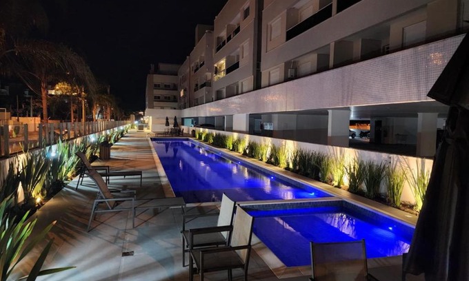 Ingleses Norte Apartment | Apto Espetacular 180 m do mar