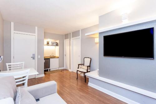 Matriz Apartment | Apto-Flat Excelente Localização Centro/Batel