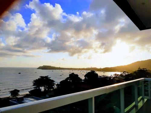 Praia da Armacao do Itapocoroi Apartment | Apto Mobiliado em Penha de frente para o Mar