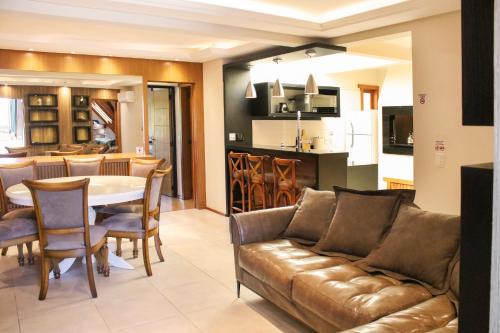 Dutra Apartment | Apto Penthouse Gramado 4quartos