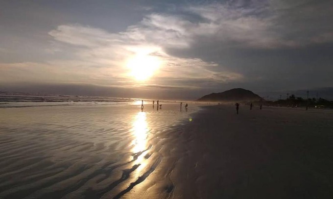 Balneario Mogiano Apartment | Apto térreo praia Boracéia com 2 WC e wifi gratis!