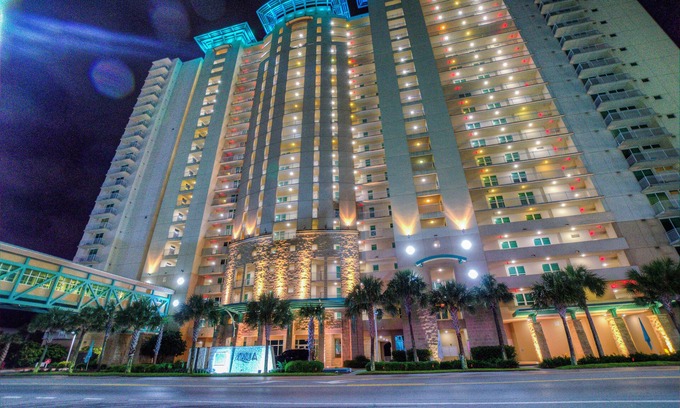 Panama City Beach Condo | Aqua Beach Resort by Aneliya's Rentals