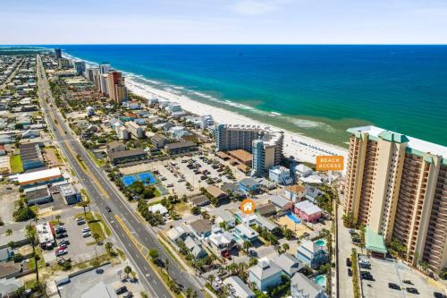 Gulf Lagoon Beach House | Aqua Horizon by AvantStay Pool Near the Beach