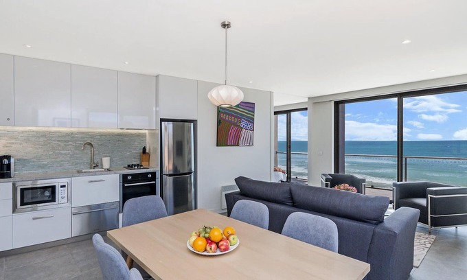 Port Fairy Apartment | Aqua Mist Penthouse - extraordinary ocean-views