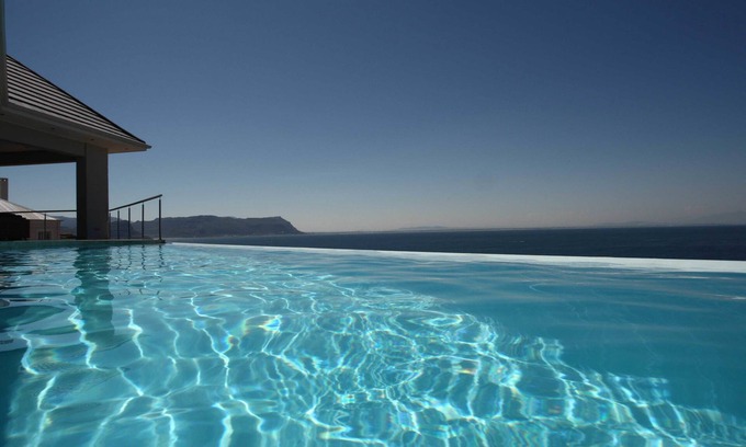 Simon's Town House | Aqua Terra