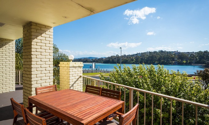 Merimbula Apartment | Aquarius Merimbula 3 bedroom Lake View