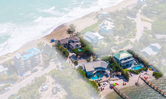 Stuart House | Aquarius Ocean-to-River Resort: 26BR/18BA Beachfront, Sleeps 60+ Pools/Spa/Docks