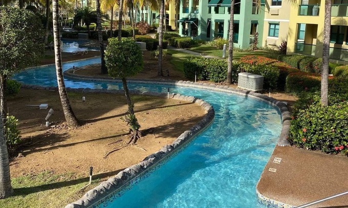 Mediania Alta Apartment | Aquatika A Cozy Garden *Pool View* Family-sized apartment