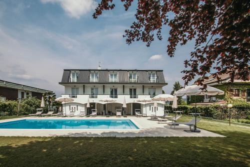 Villaggi Apartment | Aquavista Residence - Lakeview Holiday Apartments with Pool