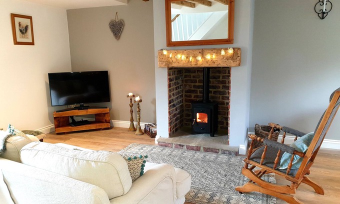 Greenhead Cottage | Aquila Cottage; Cosy cottage for 2 on Hadrians Wall. Log Burner. Adults Only.