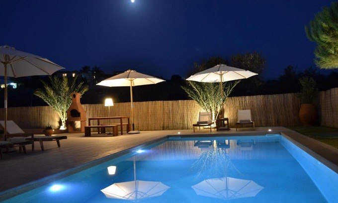 Galatas Villa | Ar & Al Luxury Villa