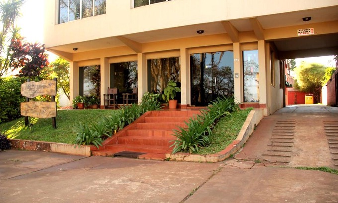 Gobernador Virasoro Hotel | Hotel Vuelta del Ombu