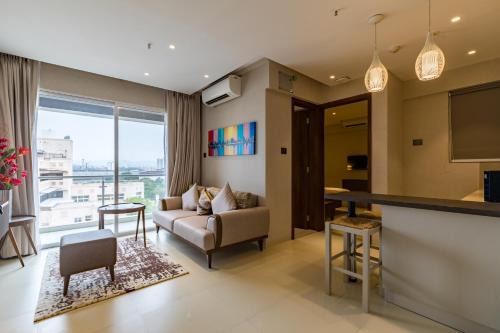 Mundhwa Hotel | AR Suites Jewels Royale - Koregaon Park NX