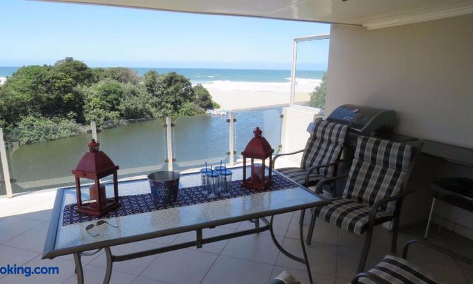 Margate Beach Villa | Arabella No. 5