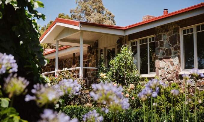 Yarra Glen Cabin | Araluen Boutique Accommodation