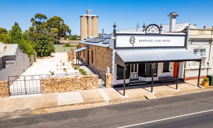 Natimuk House | Arapiles Club House in Natimuk