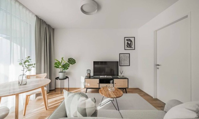 Erdberg Apartment | Arbio I Balcony Apart in Simmering