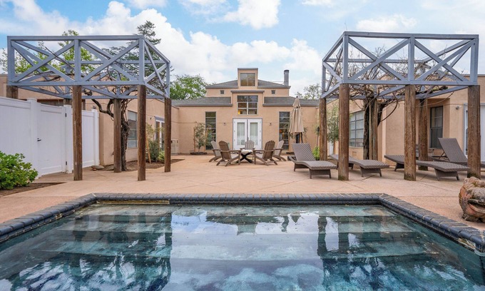 Sunset House | Arbor Haus : Modern Sanctuary