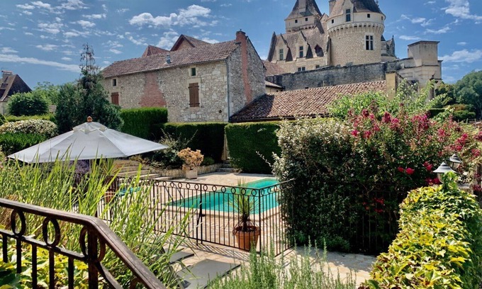 Castelnaud-la-Chapelle Cottage | Arc en Ciel des Milandes - Fabulous two bedroomed, two bathroom cottage