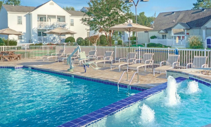 Williamsburg Condo | Arcade, "William & Mary" , Water Country, Wyndham Kingsgate