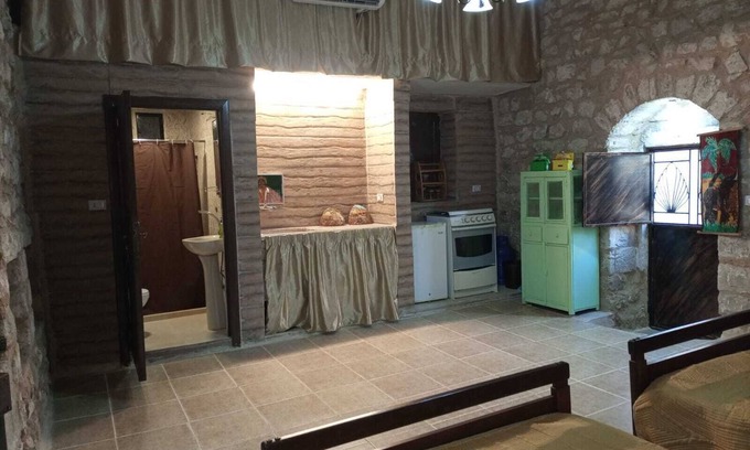 Qana Villa | Archaeological guesthouse since 1895 10 min from Tyre beach