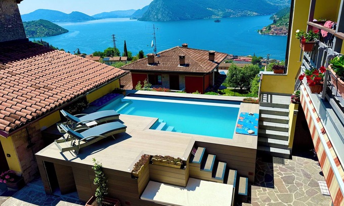 Sulzano Apartment | Archangel Holiday Homes - Raphael