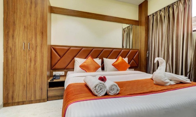 Vashi Hotel | Archit By Glitz Hotels