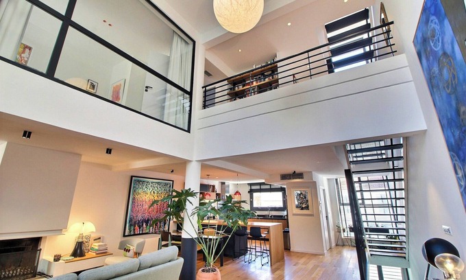 Vauban House | Architect-designed villa with garden for rent in Marseille, design and calm