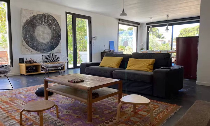 Montredon House | Architect-designed villa set against the Parc des Calanques