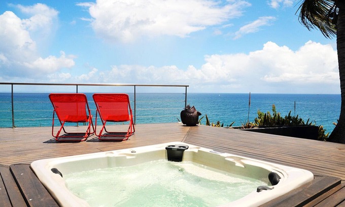 L'Houezel House | Architect house, 180 ° sea view, facing the Soufriere and the Saintes islands