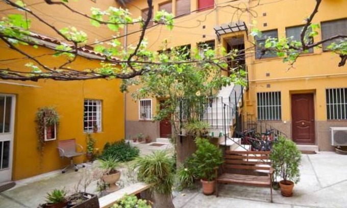 Embajadores Apartment | Architect's jewel with a personal touch. WiFi&Phone + wine included