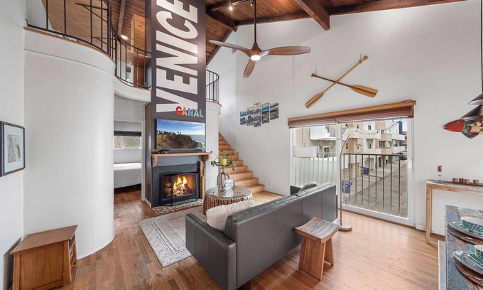 Marina Peninsula Condo | Architectural Loft on Venice Canal | Incredible Outdoor Patio