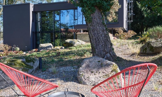 Erbach House | Architektenhaus Hello in Erbach mit High End Interieur zentral aber ruhig