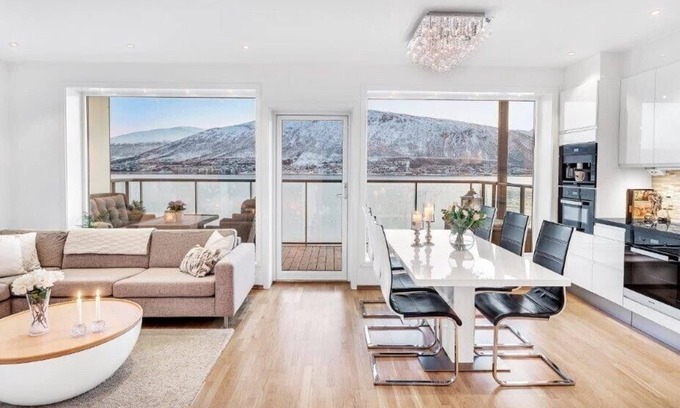 Tromso Apartment | Arctic Panoramic Oasis