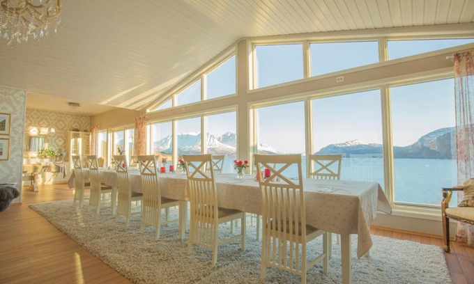 Lyngen Cabin | Arctic Panorama Lodge