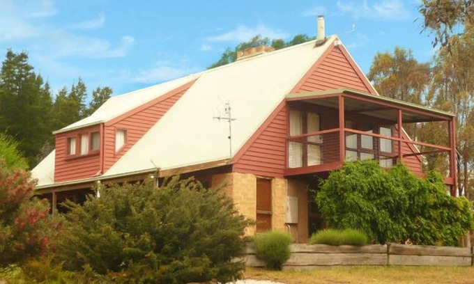 Guildford Other | Arda Cluggen - Near Daylesford