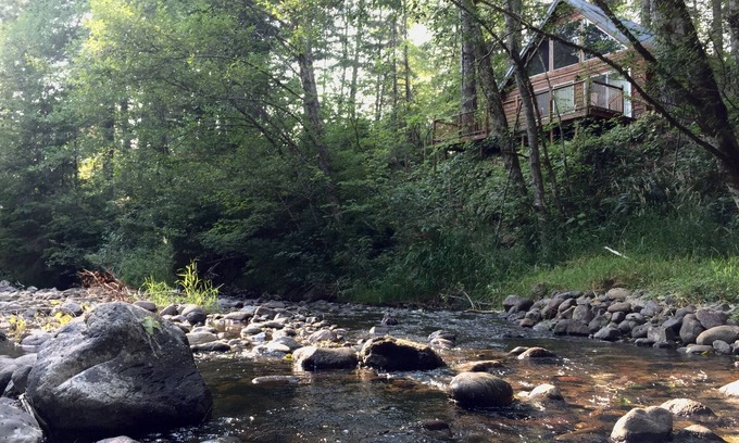 Paradise Estates Cabin | AREA FAVORITE! Stunning Creek-Front Cabin, Just Minutes From Mt. Rainier!