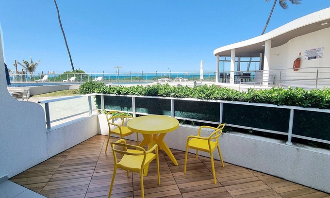 Barra Mar Apartment | Areias do Mar | 2 Bedrooms, Terrace and Seafront