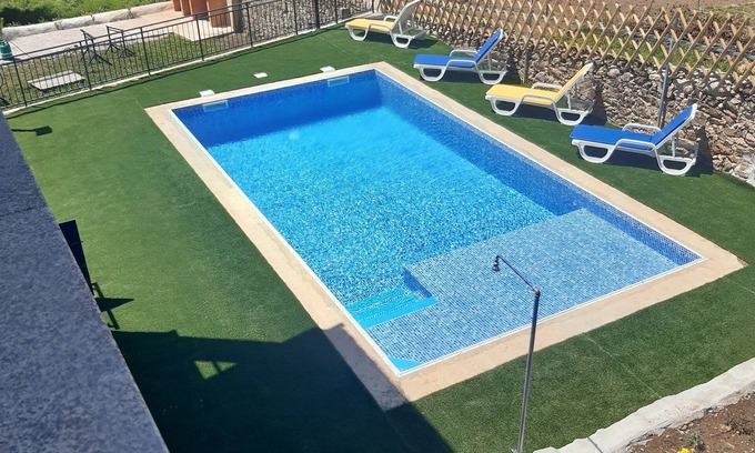 Sao Pedro de Casteloes House | Areias Village - Casa Rosa