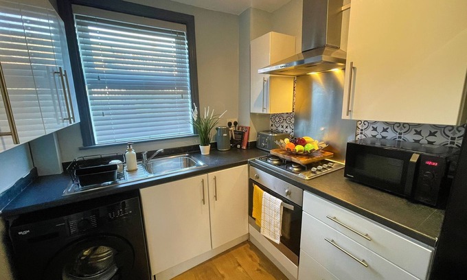 Sheffield House | Arena House - Sleeps 6