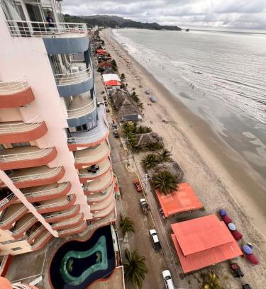 Atacames Apartment | Arena y Mar Arco Iris