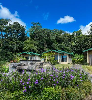 La Fortuna Hotel | Arenal Roca Suites