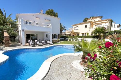 Miami Platja Villa | ARENDA Pino Alto Villa Gallo