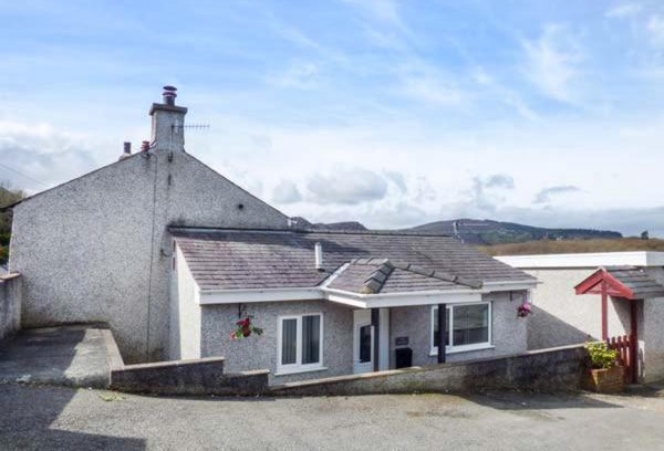 Bethesda House | Arfryn