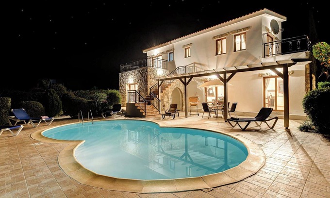 Argaka Villa | Argaka Beach Villa - Beautiful villa on the beachfront with wonderful sea views