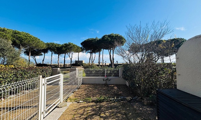 Argeles Plage Apartment | ARGELES SUR MER - Appartement T2 en rez de jardin - Vue mer